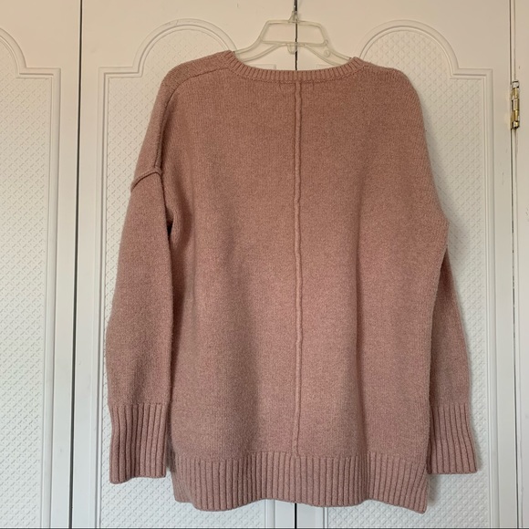 Revolve John + Jenn | Pale Pink V Neck Oversized Thick Sweater - Picture 5 of 11